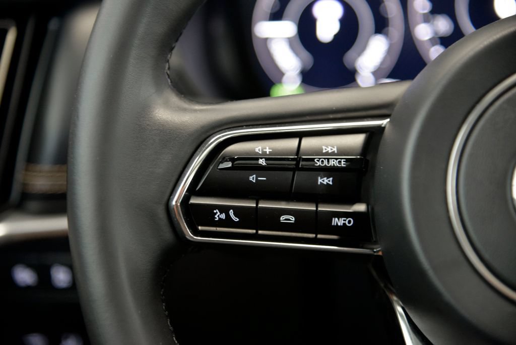Certified 2025 MAZDA CX-70 Plug-In Hybrid w/ Premium Plus AWD/4WD image 22