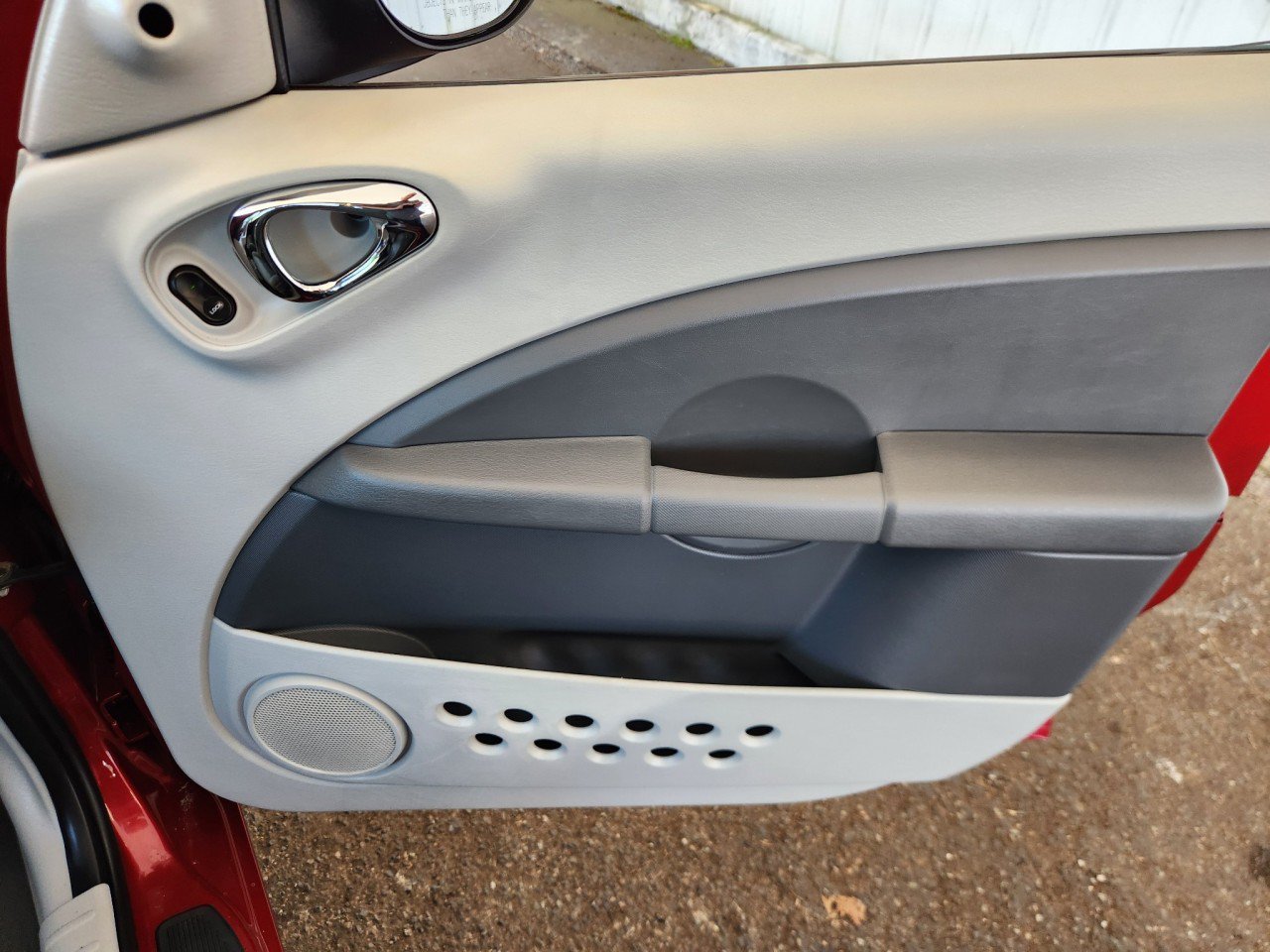 Used 2009 Chrysler PT Cruiser FWD image 15