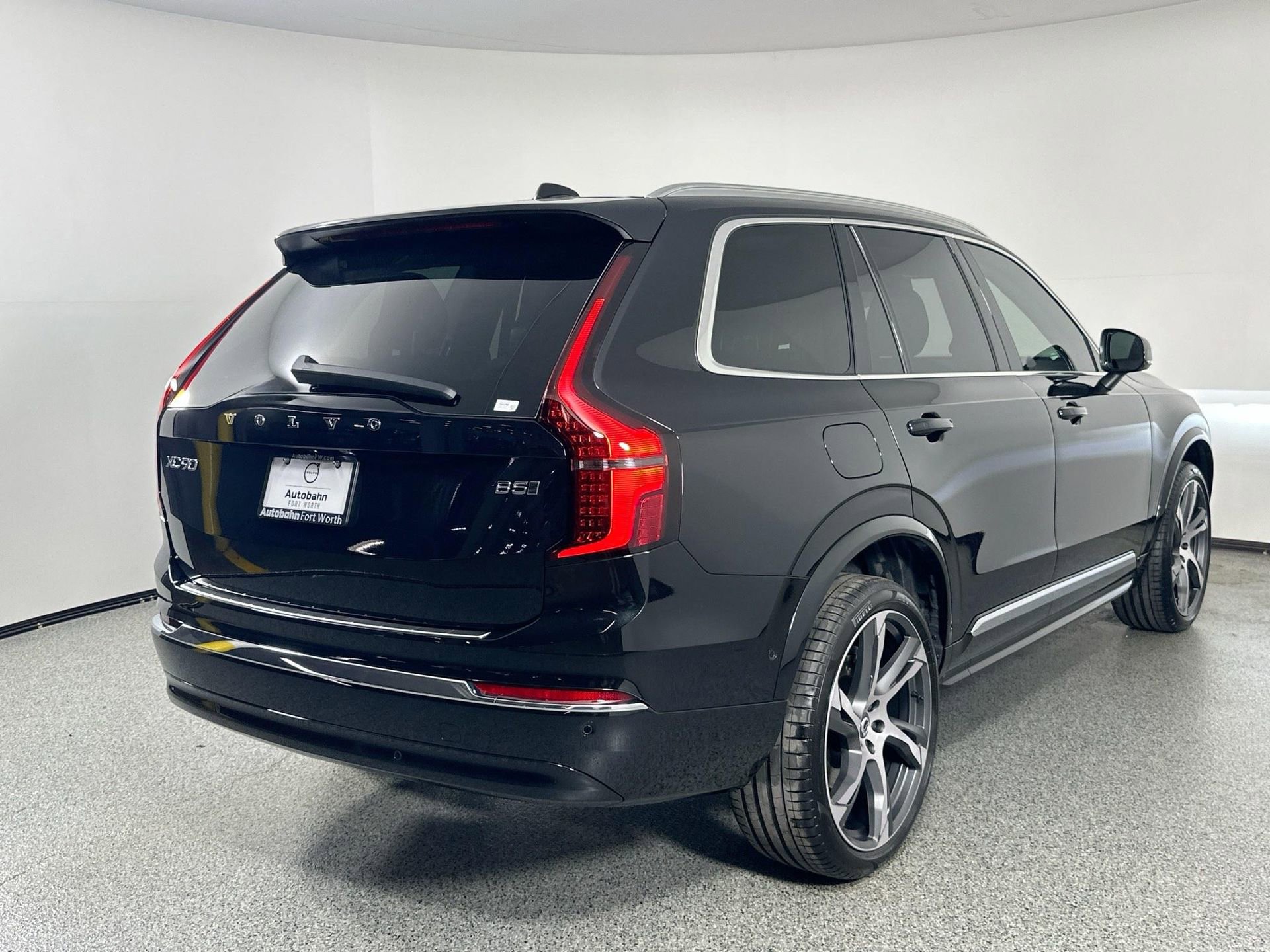New 2026 Volvo XC90 B5 Plus image 4