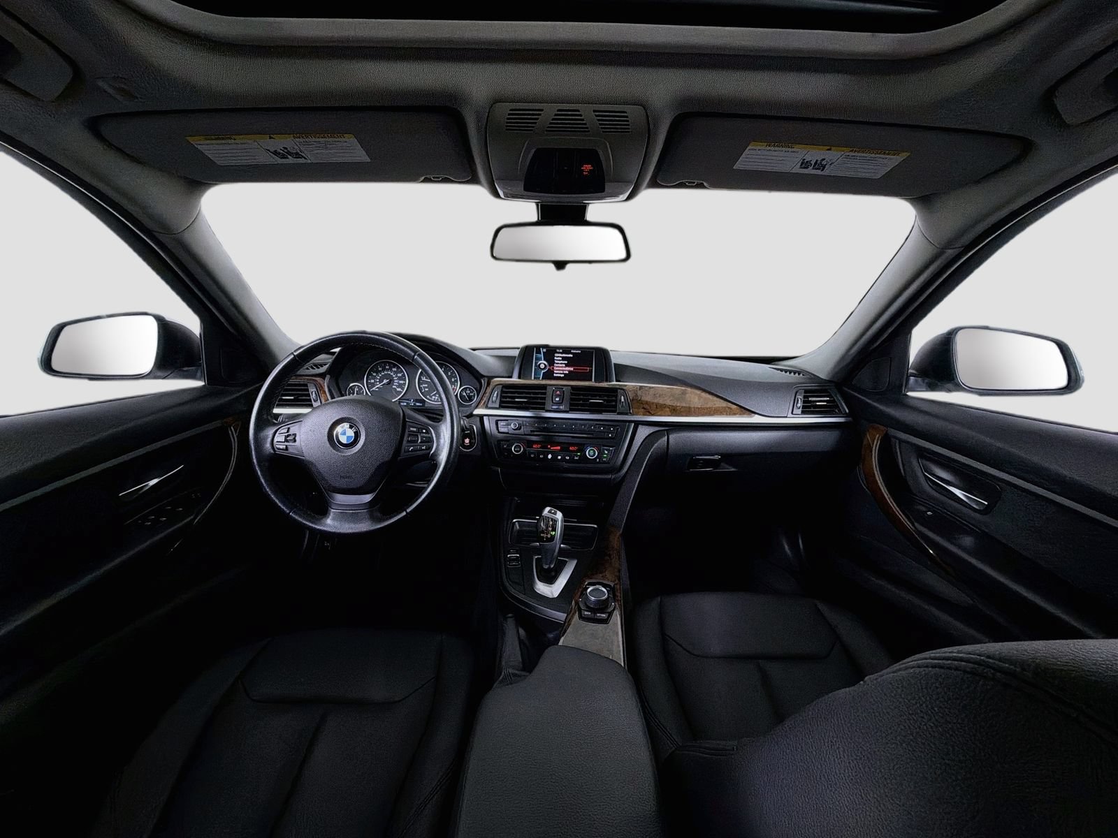 Used 2014 BMW 320i xDrive Sedan AWD/4WD image 9