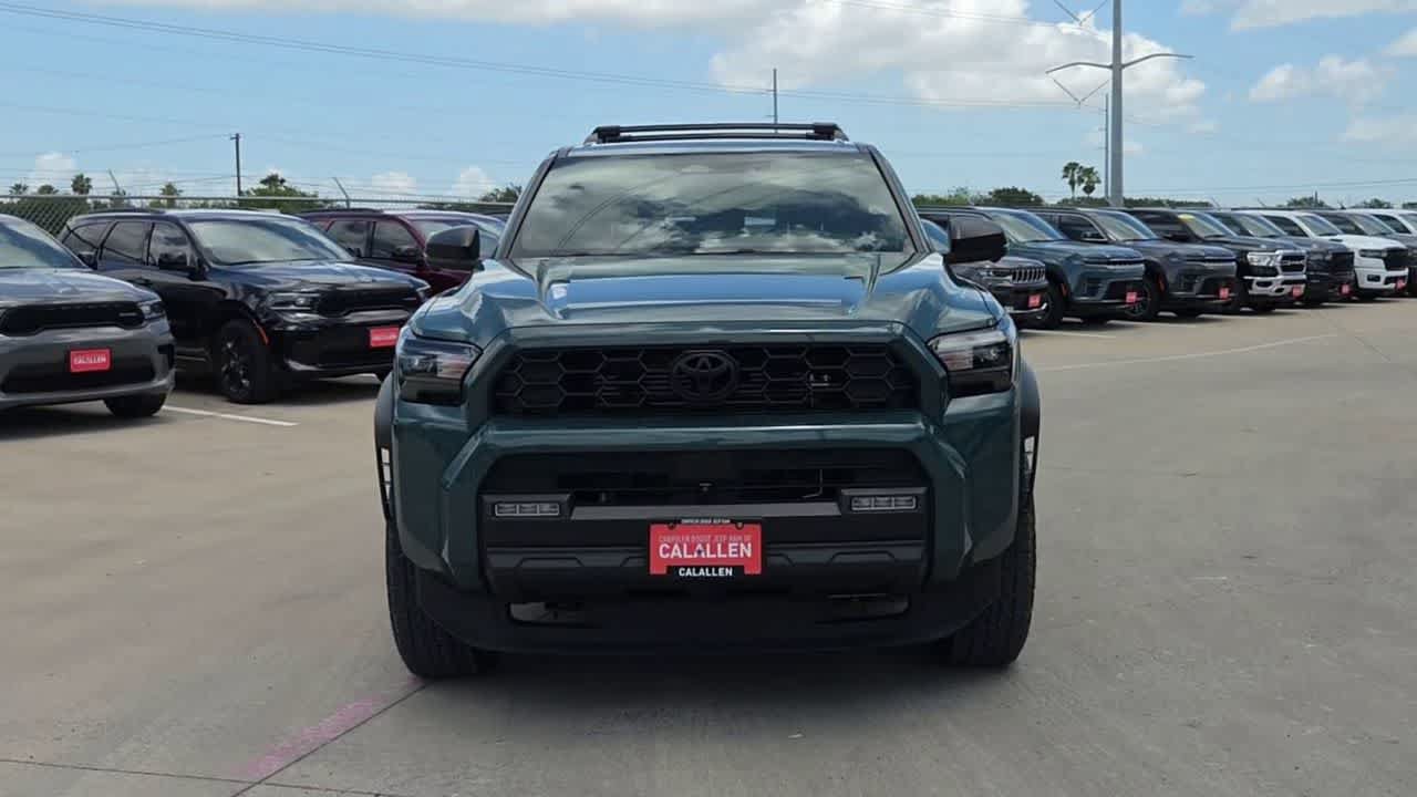 Used 2025 Toyota 4Runner TRD Off-Road Premium AWD/4WD image 3