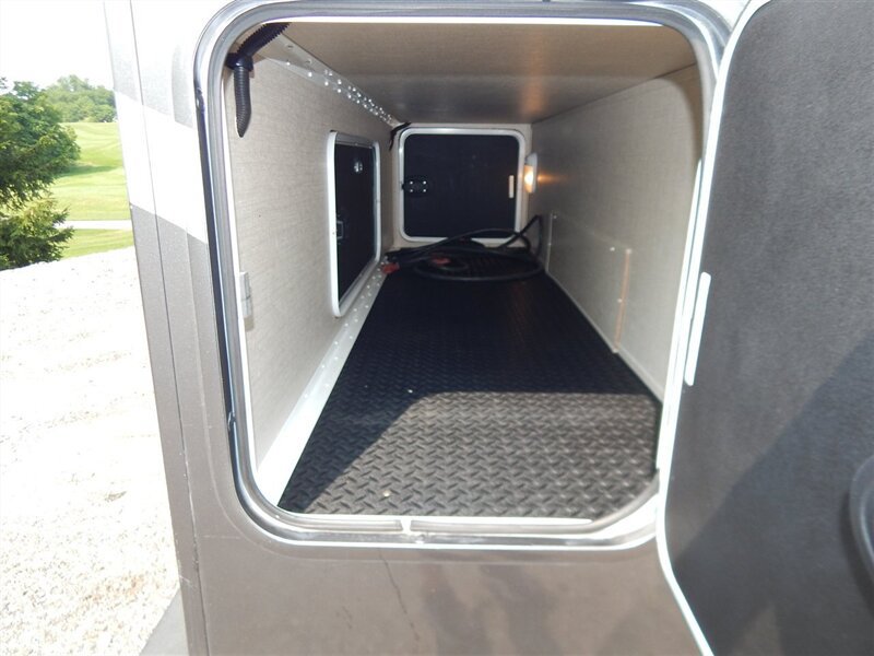Used 2016 Mercedes-Benz Sprinter 3500 image 12