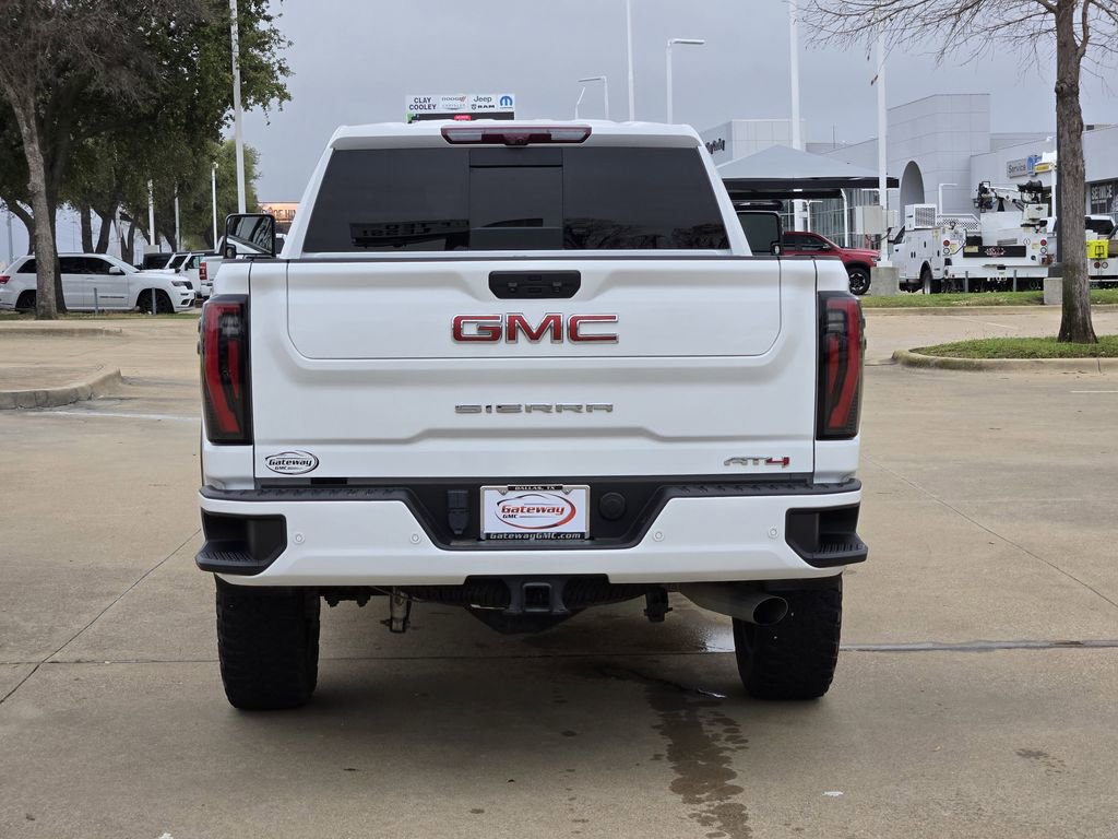 Used 2024 GMC Sierra 2500 AT4 w/ AT4 Premium Plus Package image 7