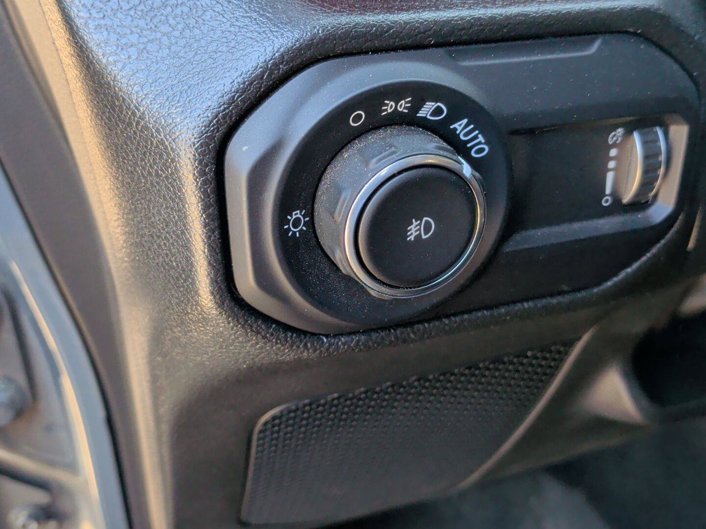 Used 2023 Jeep Wrangler Unlimited Rubicon image 26