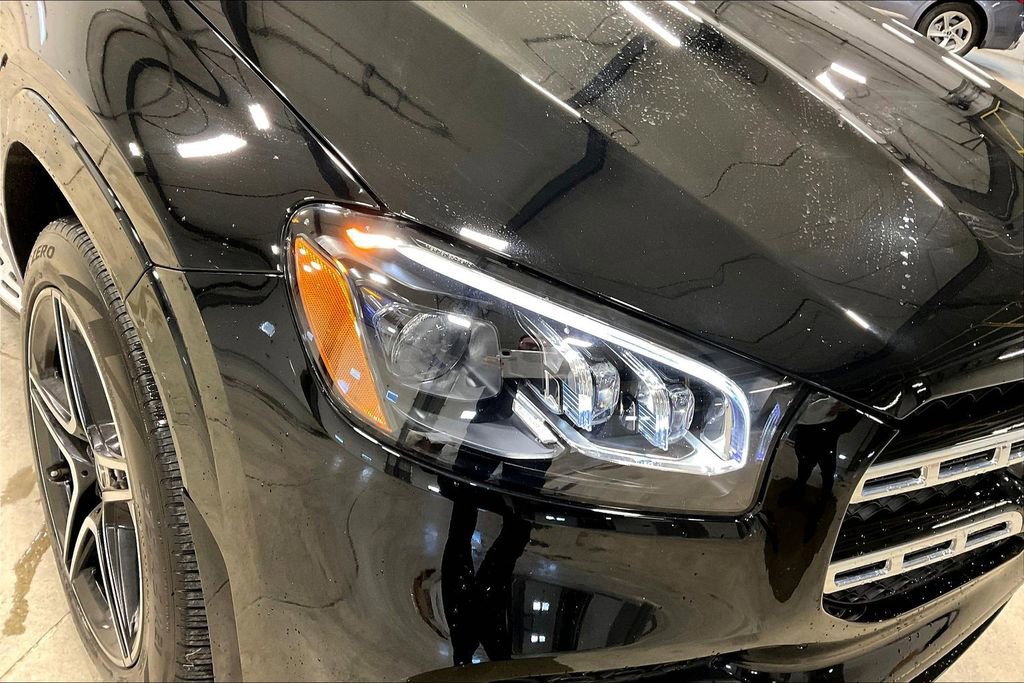 Used 2022 Mercedes-Benz GLS 450 4MATIC image 31