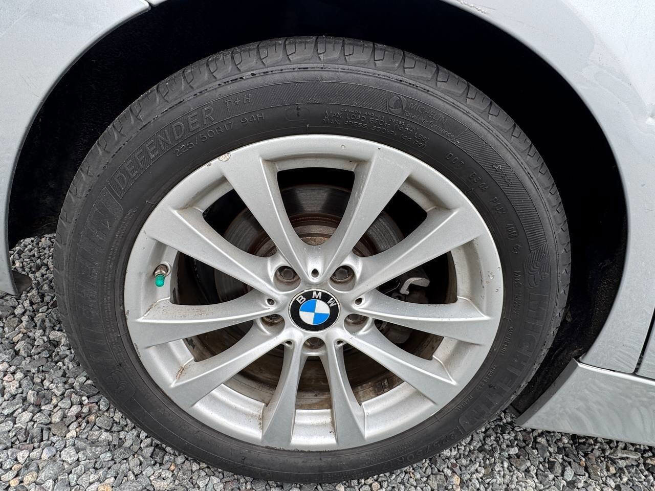 Used 2016 BMW 320i xDrive Sedan AWD/4WD image 24
