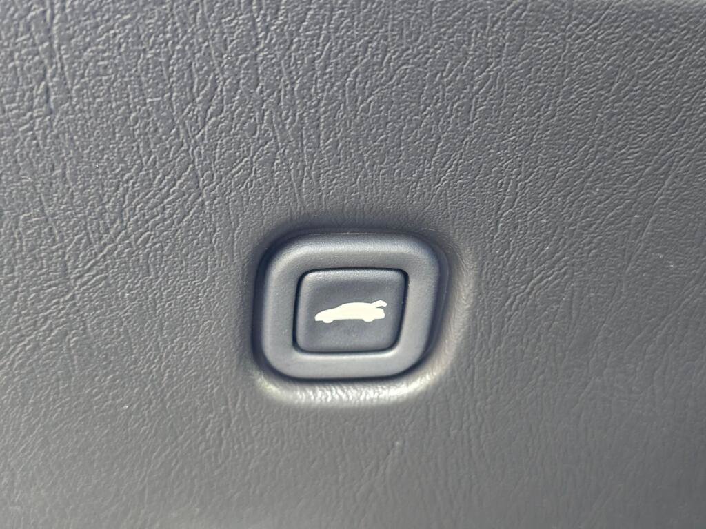 Used 2002 Chevrolet Monte Carlo SS w/ Preferred Equipment Group FWD image 34