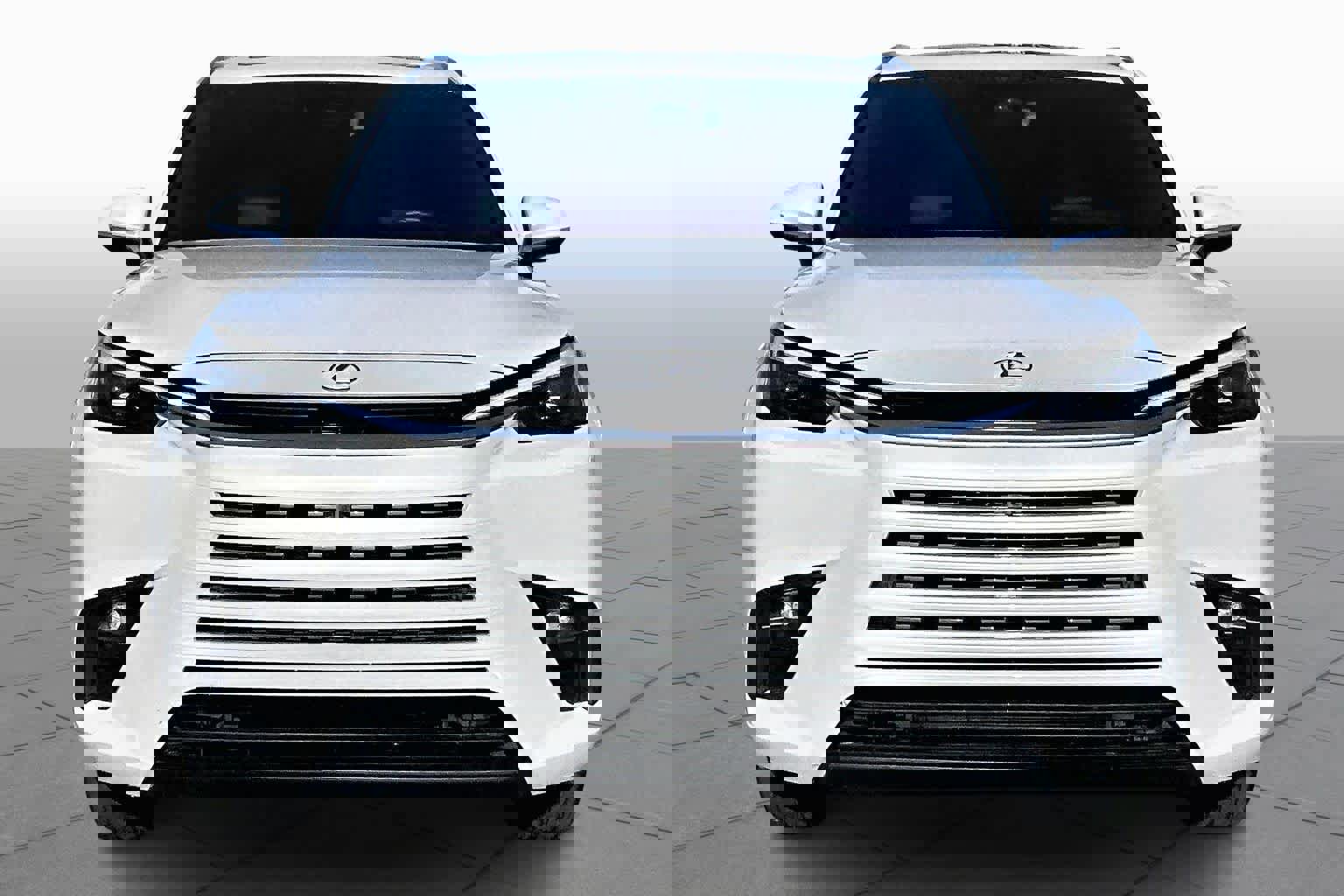 Used 2025 Lexus TX 350 AWD image 3