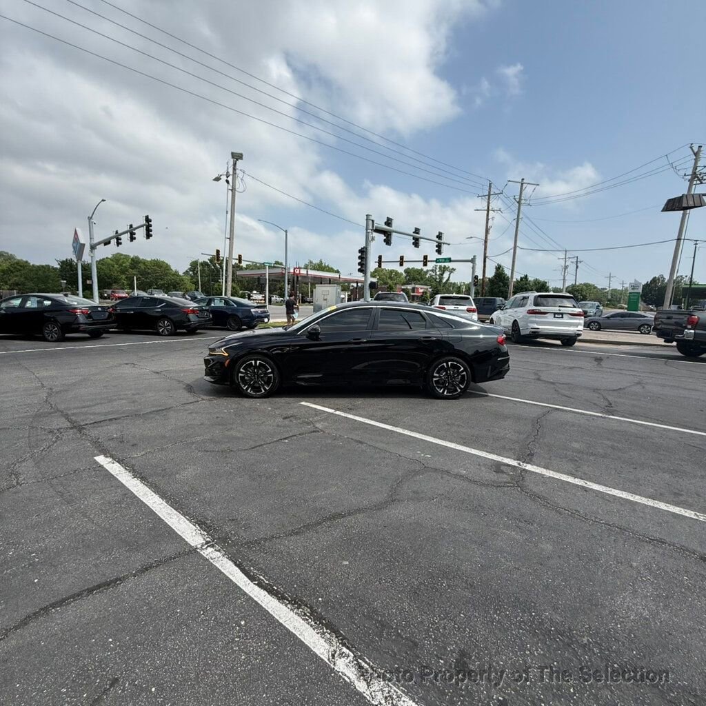 Used 2022 Kia K5 GT-Line FWD image 8
