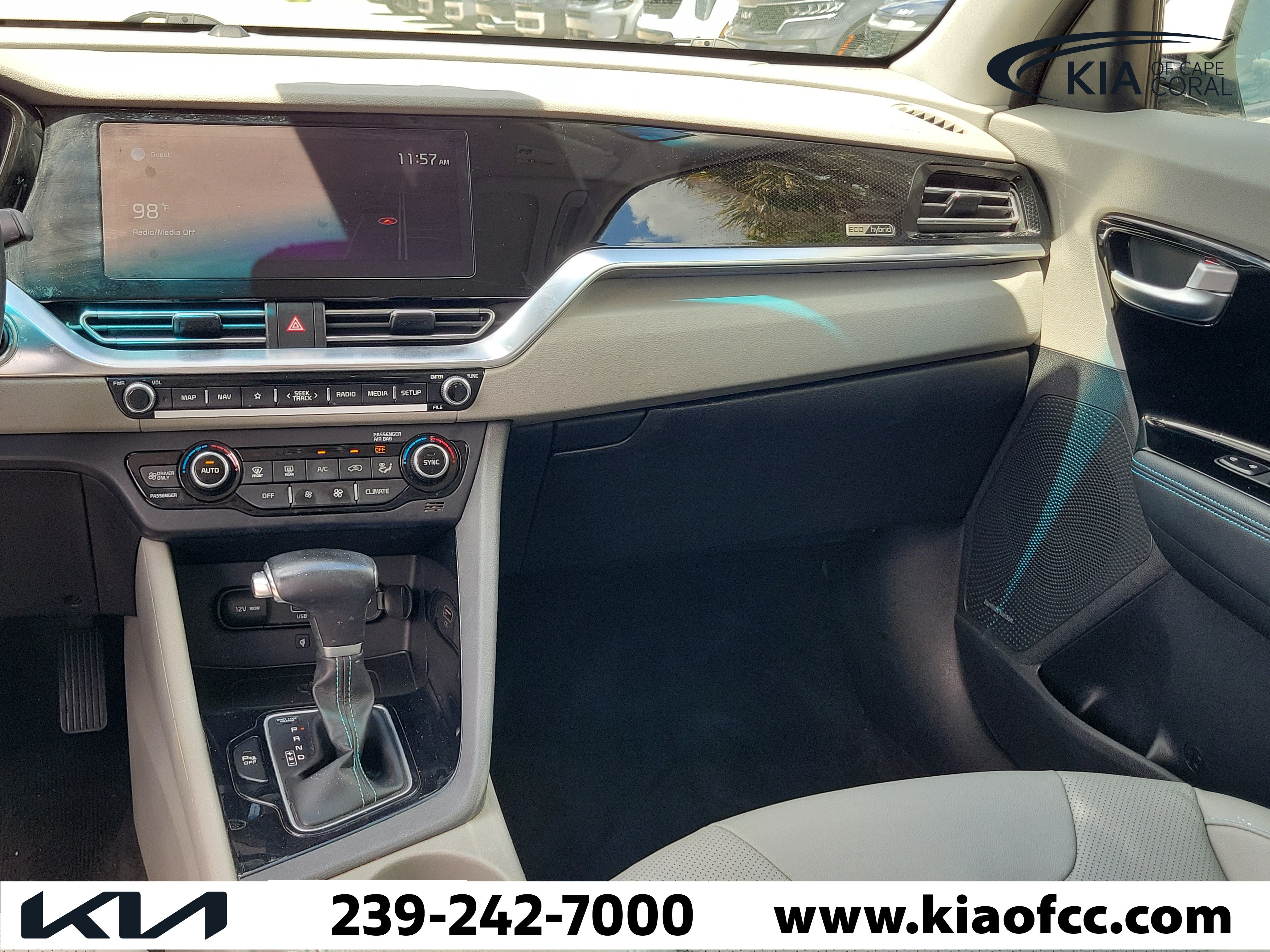 Used 2021 Kia Niro EX Premium FWD image 18