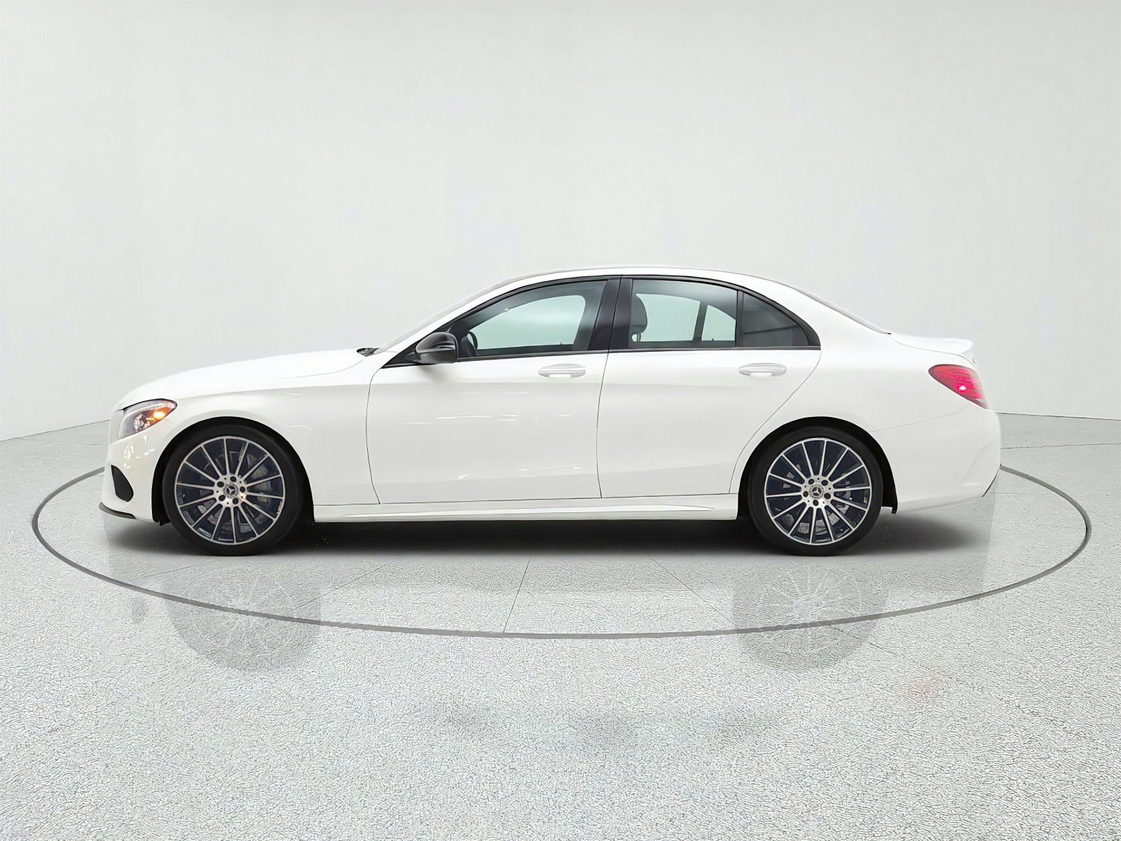 Used 2018 Mercedes-Benz C 300 Sedan image 8