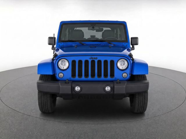 Used 2015 Jeep Wrangler Unlimited Sahara AWD/4WD image 4