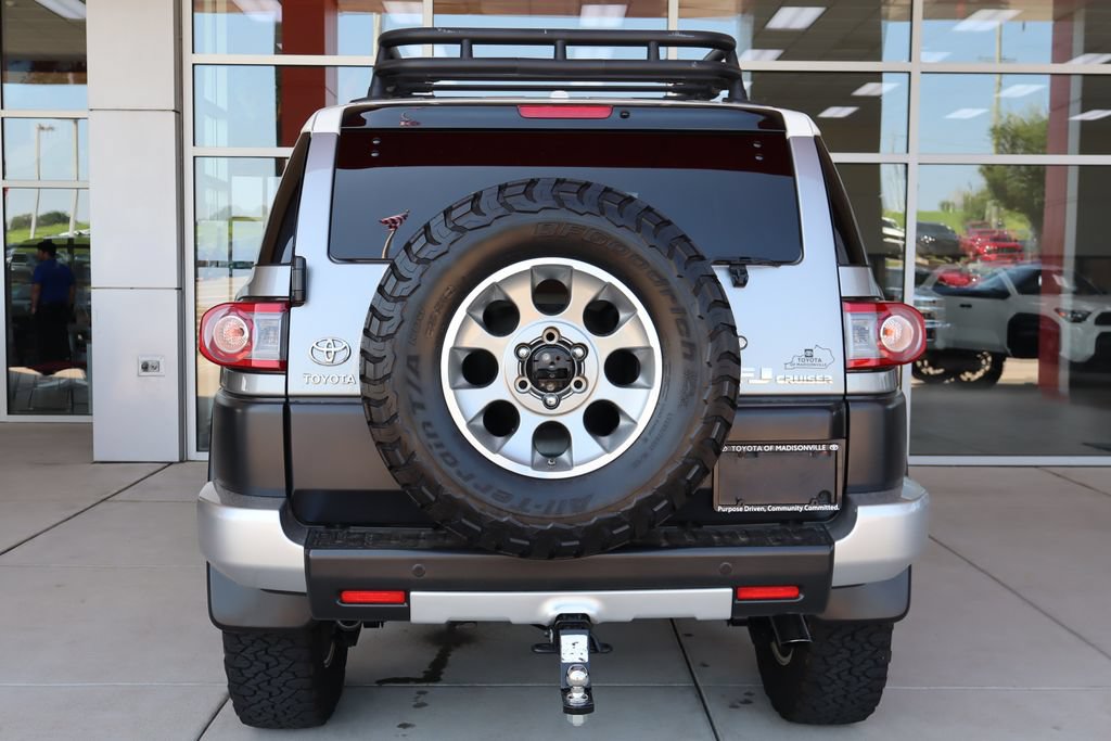 Used 2012 Toyota FJ Cruiser 4WD w/ Upgrade Pkg image 7