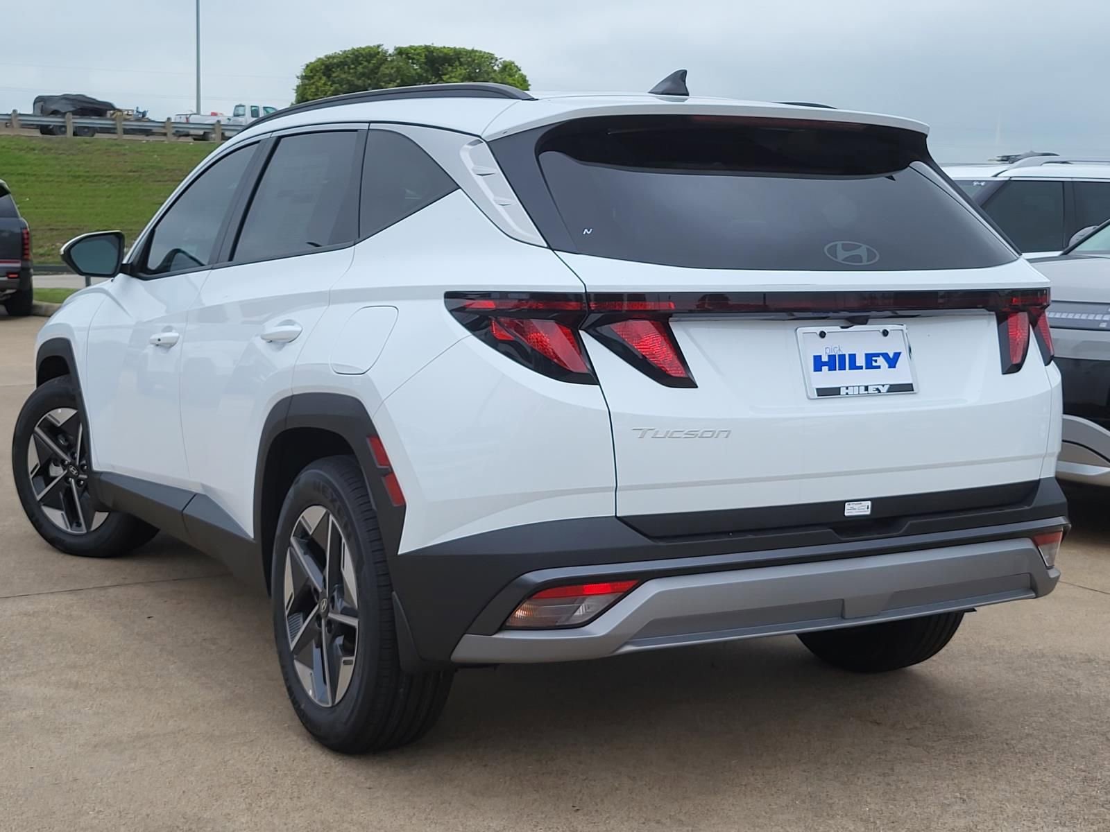 New 2026 Hyundai Tucson SEL FWD image 3