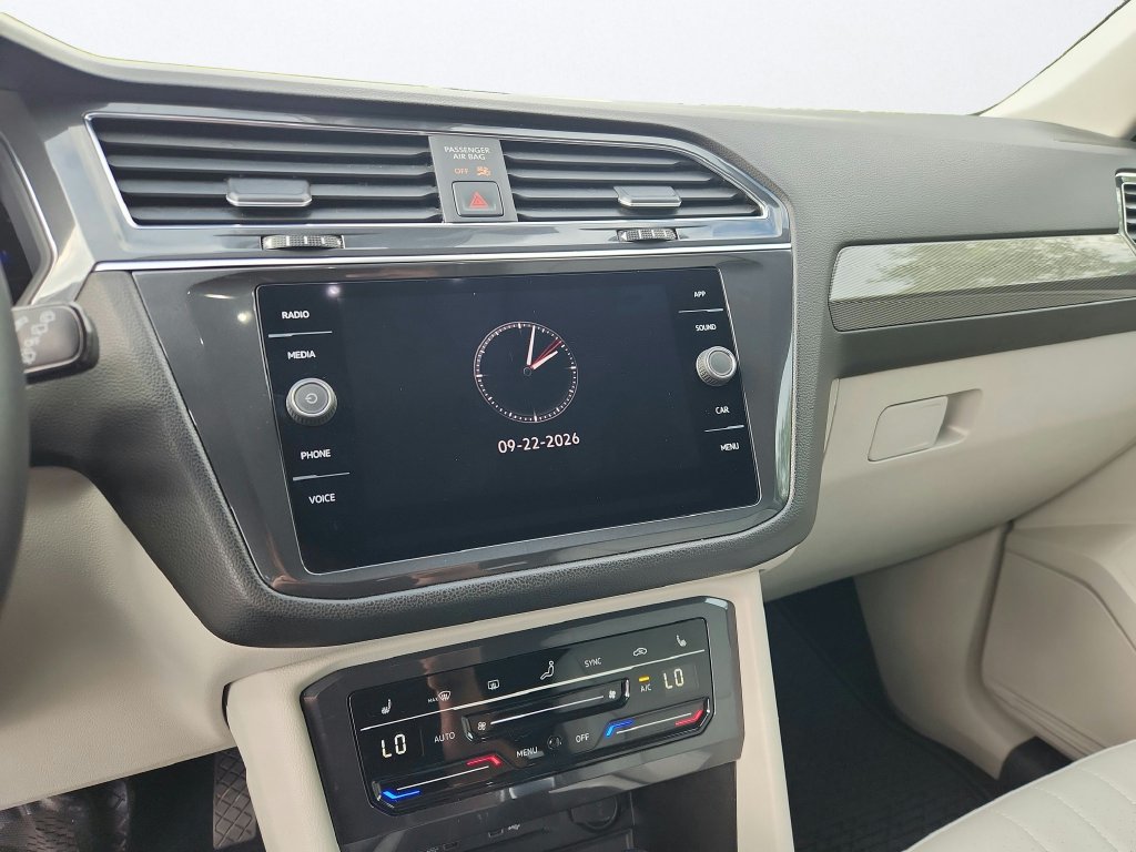 Certified 2023 Volkswagen Tiguan SE FWD image 15