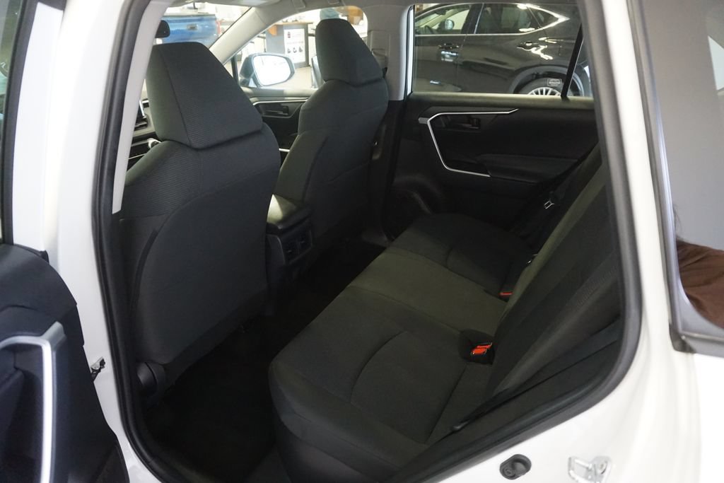 Certified 2025 Toyota RAV4 LE AWD/4WD image 19