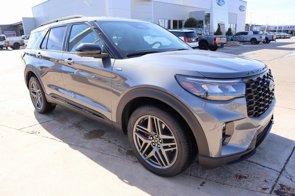 New 2026 Ford Explorer ST-Line w/ ST-Line Street Pack RWD 360° Tour