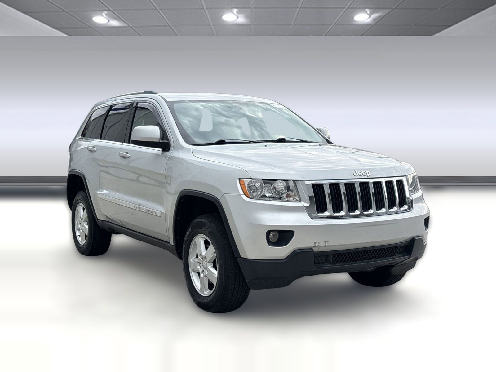 Used 2011 Jeep Grand Cherokee Laredo image 6