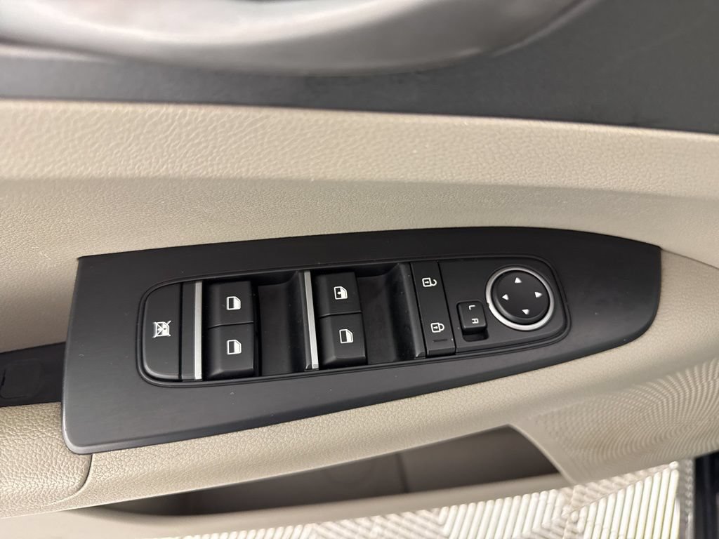 Used 2019 Kia Forte LXS FWD image 12