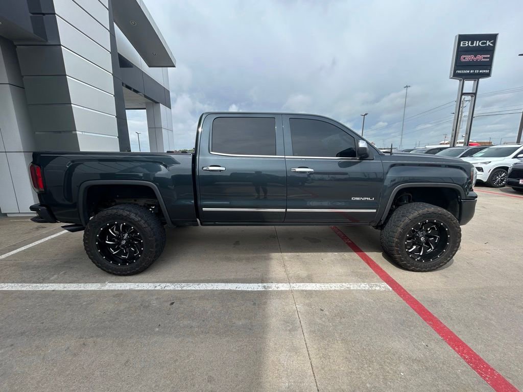 Used 2018 GMC Sierra 1500 Denali w/ Denali Ultimate Package AWD/4WD image 4