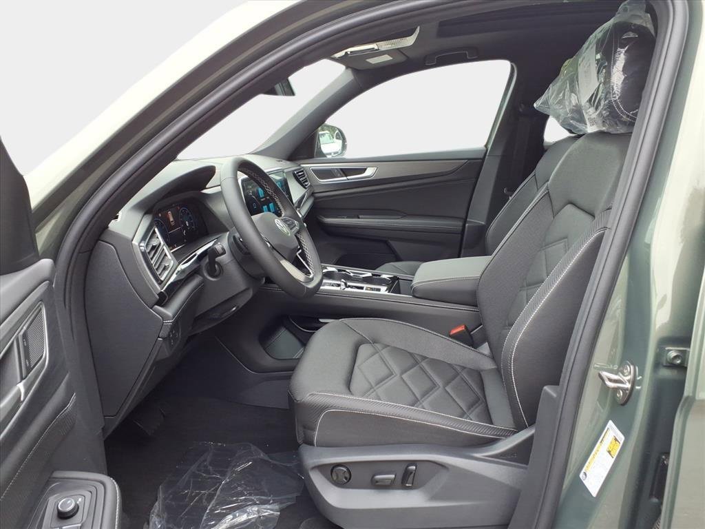 New 2026 Volkswagen Atlas Cross Sport SE image 11