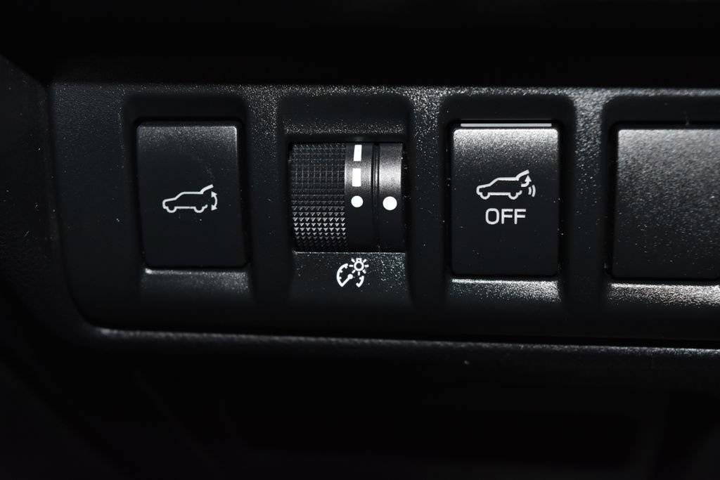 Used 2022 Subaru Outback Touring XT AWD/4WD image 17