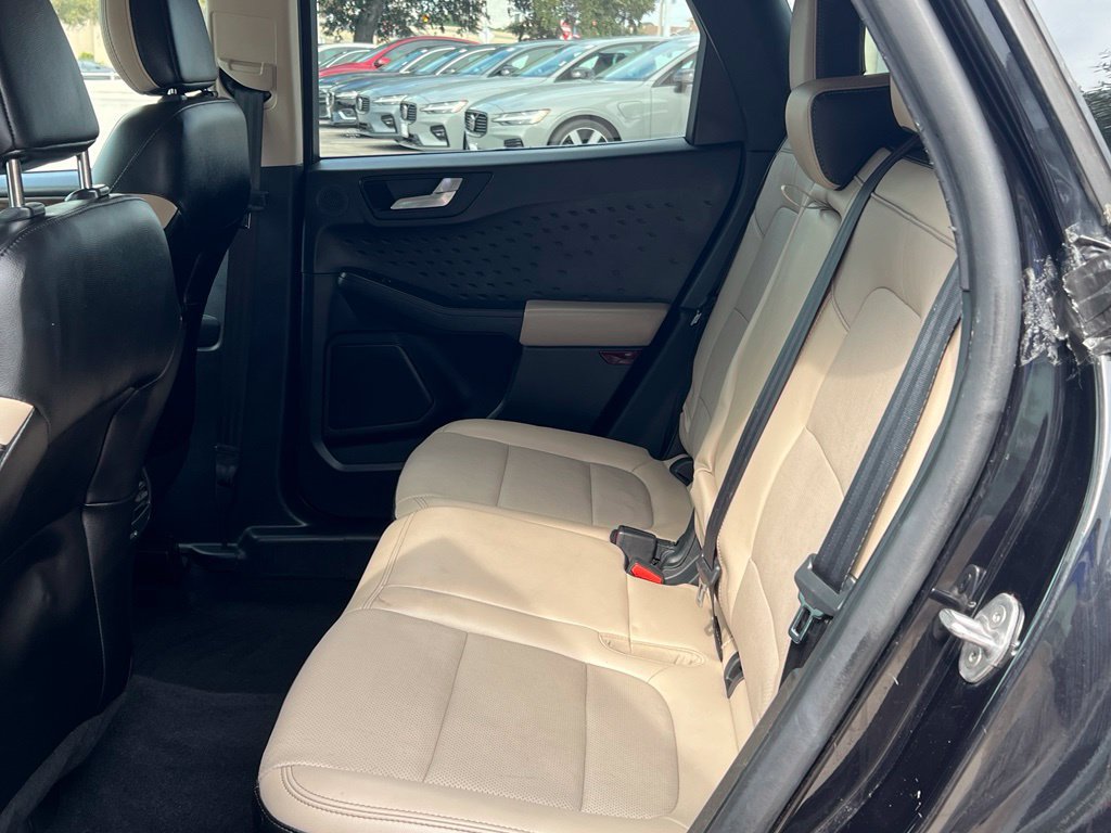 Used 2020 Ford Escape Titanium AWD/4WD image 25