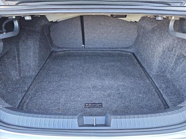 Used 2022 Volkswagen Jetta SE w/ Panoramic Sunroof Package FWD image 6