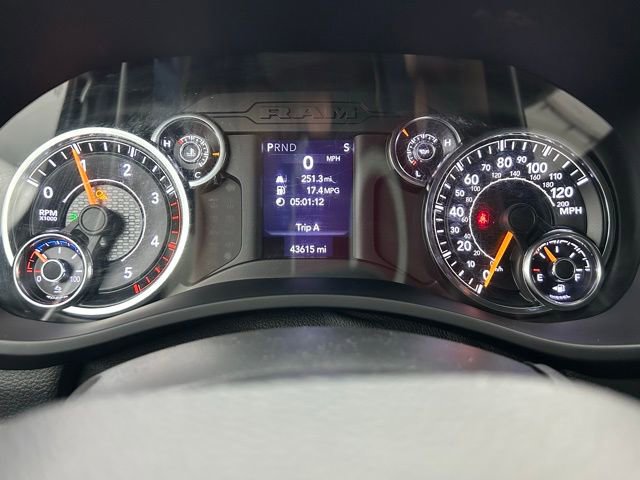 Used 2021 RAM 2500 Big Horn image 16