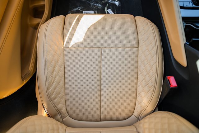 New 2025 Jeep Grand Cherokee Summit image 33