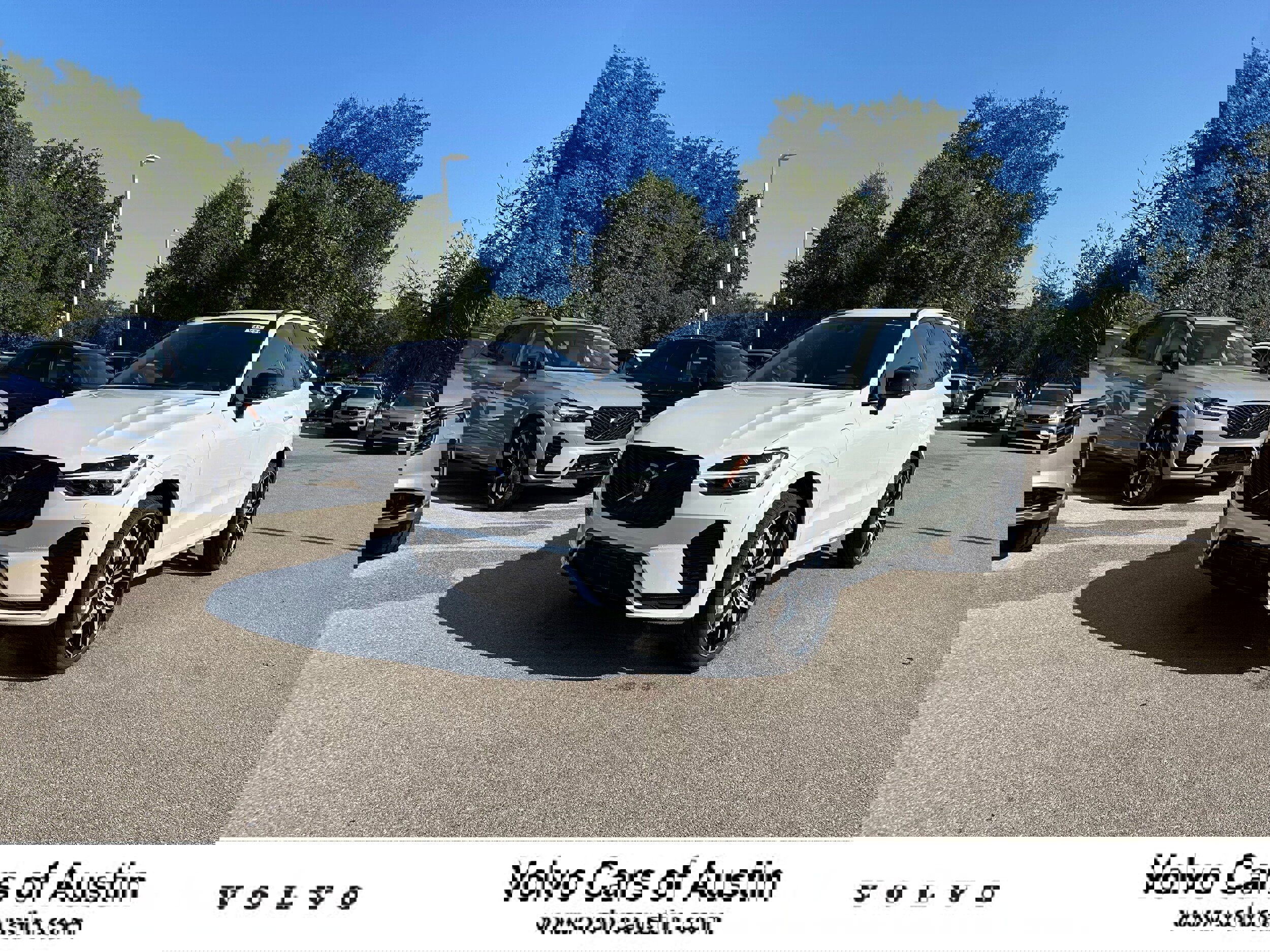 New 2026 Volvo XC60 T8 Polestar image 1