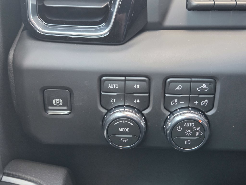 New 2026 GMC Sierra 3500 Denali w/ Denali Reserve Package AWD/4WD image 26