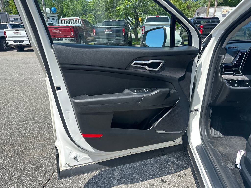 Certified 2023 Kia Sportage LX AWD/4WD image 10