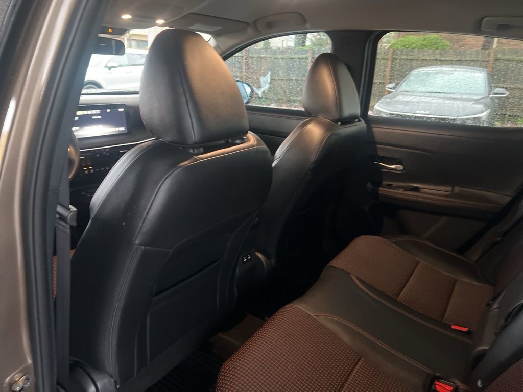 Certified 2025 Nissan Kicks SR AWD/4WD image 9