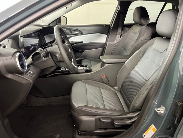 New 2026 Chevrolet Trax LT FWD image 9