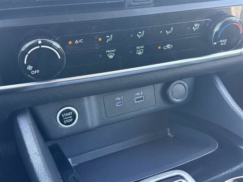 Used 2023 Nissan Rogue S AWD/4WD image 31