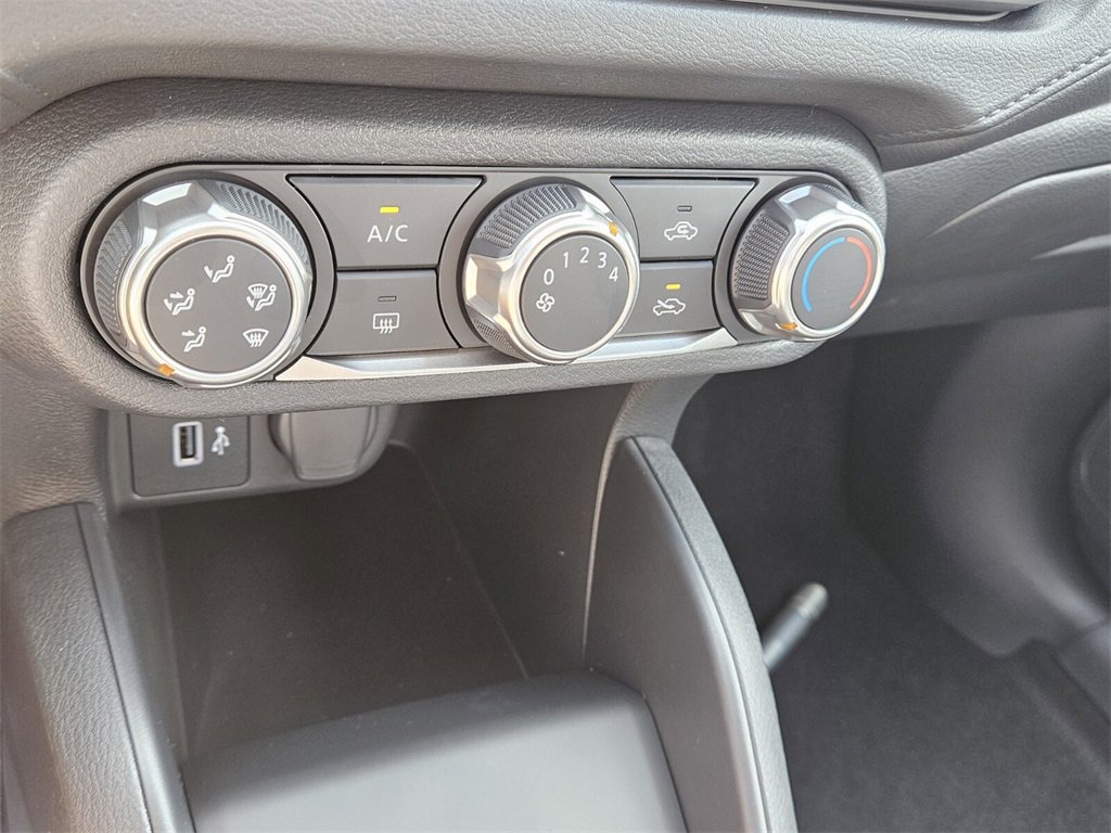 New 2025 Nissan Versa S w/ Trunk Package image 20