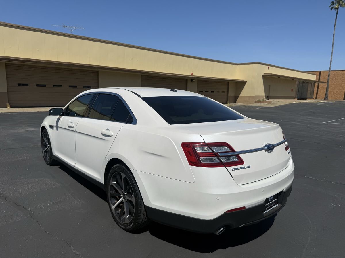 Used 2016 Ford Taurus SEL w/ Equipment Group 201A image 5