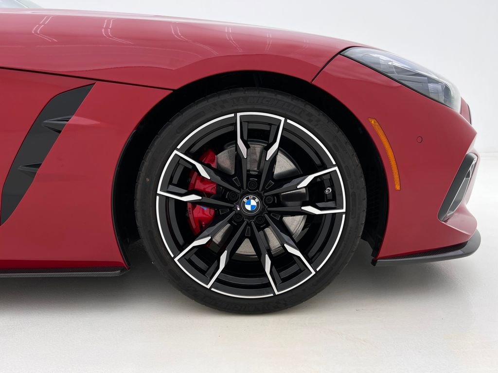 Certified 2025 BMW Z4 M40i w/ Edition image 33