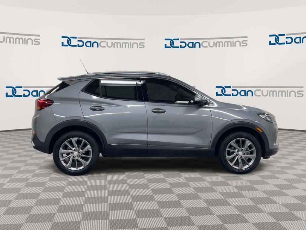Used 2023 Buick Encore GX Essence w/ Experience Buick Package AWD/4WD image 9