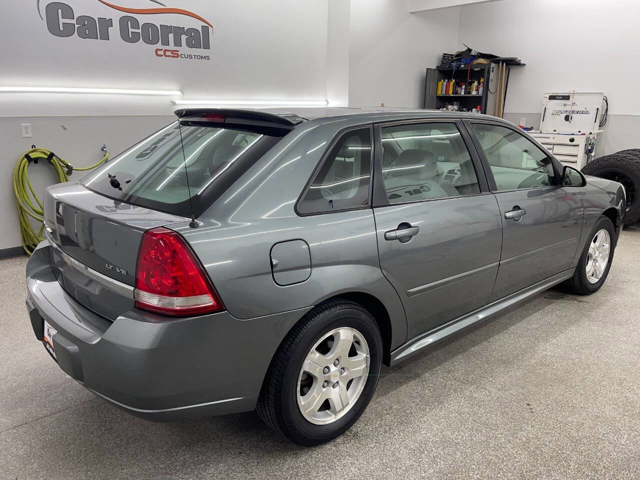 Used 2005 Chevrolet Malibu LT w/ Preferred Equipment Group image 5
