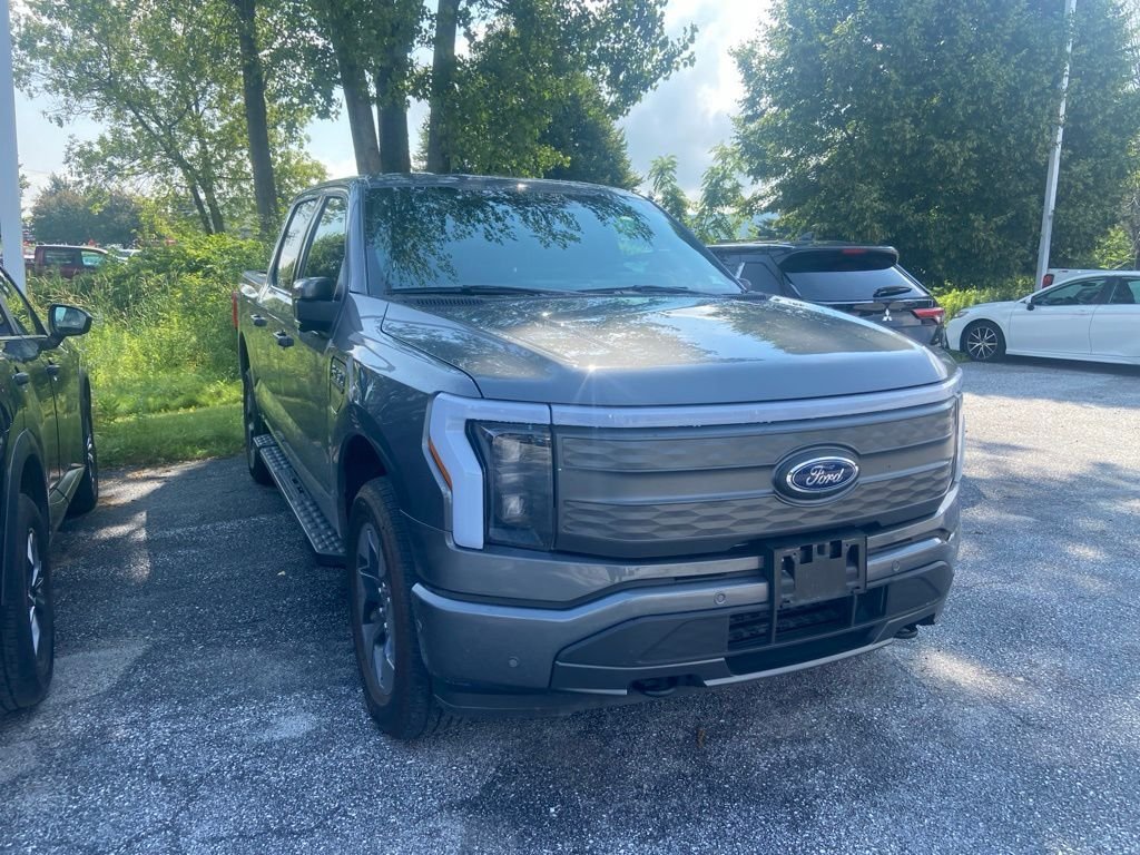 Used 2022 Ford F150 Lightning Lariat AWD/4WD image 1