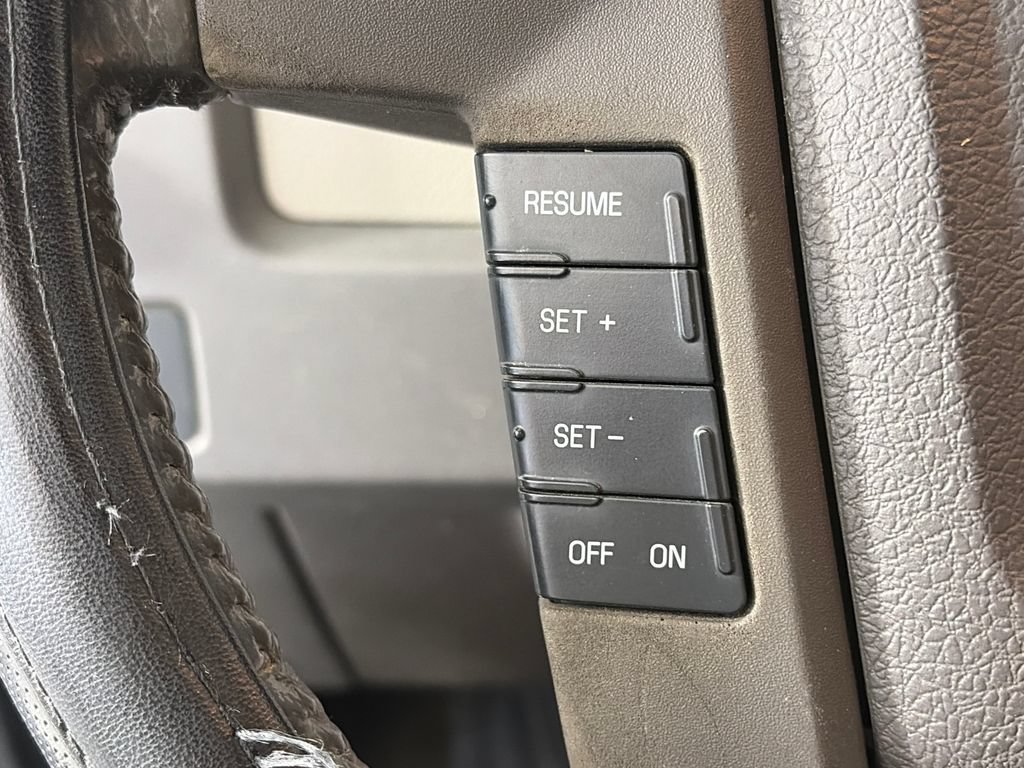 Used 2010 Ford F150 XLT AWD/4WD image 16