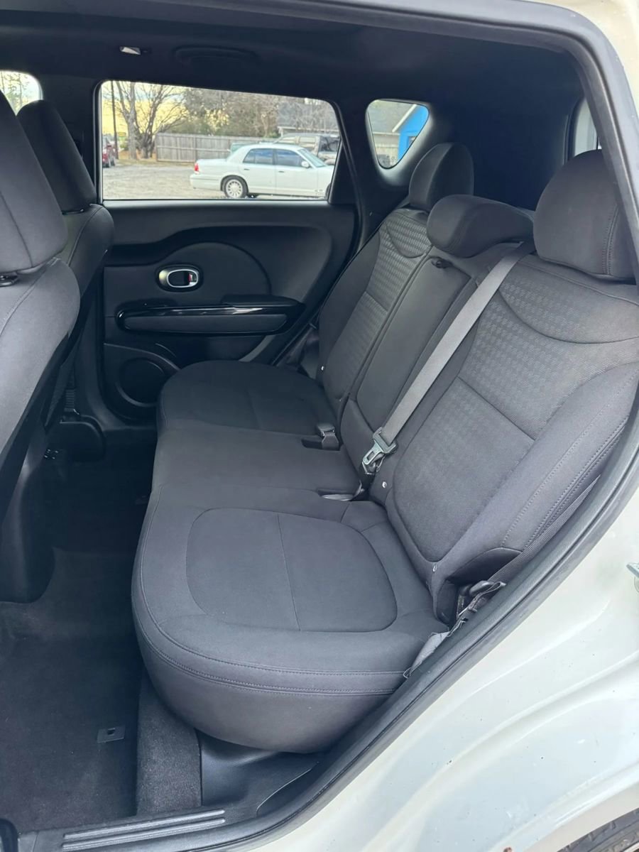 Used 2015 Kia Soul ! w/ Sun & Sound Package image 16
