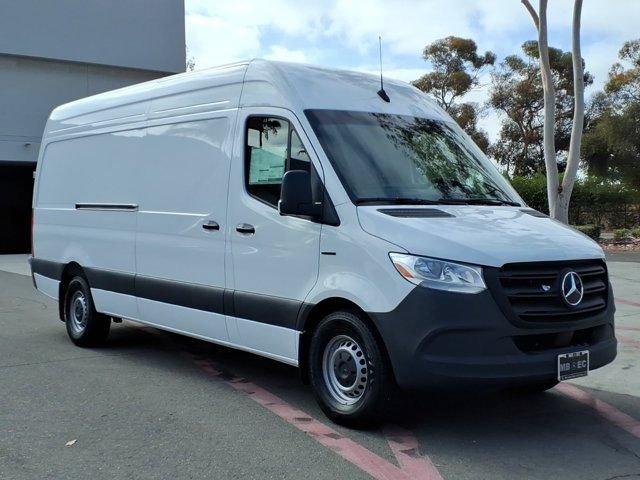 New 2025 Mercedes-Benz eSprinter 170 Cargo image 17