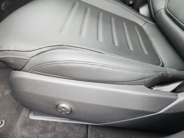 Certified 2026 Mercedes-Benz GLC 300 4MATIC image 9