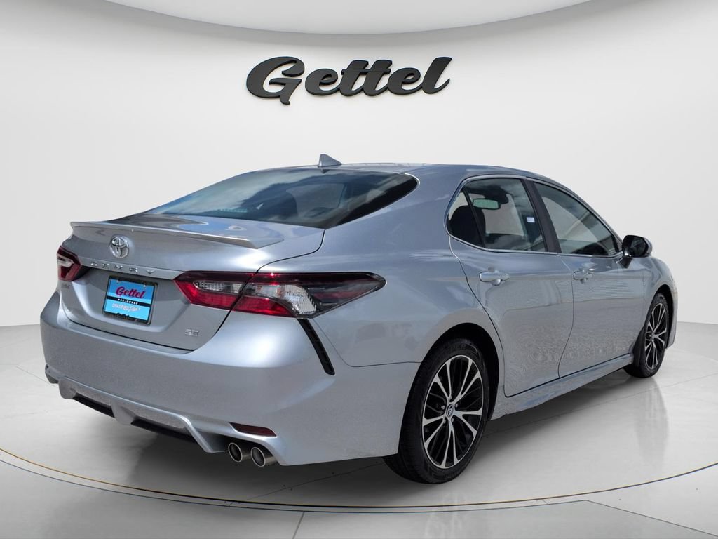 Used 2023 Toyota Camry SE w/ Convenience Package FWD image 5