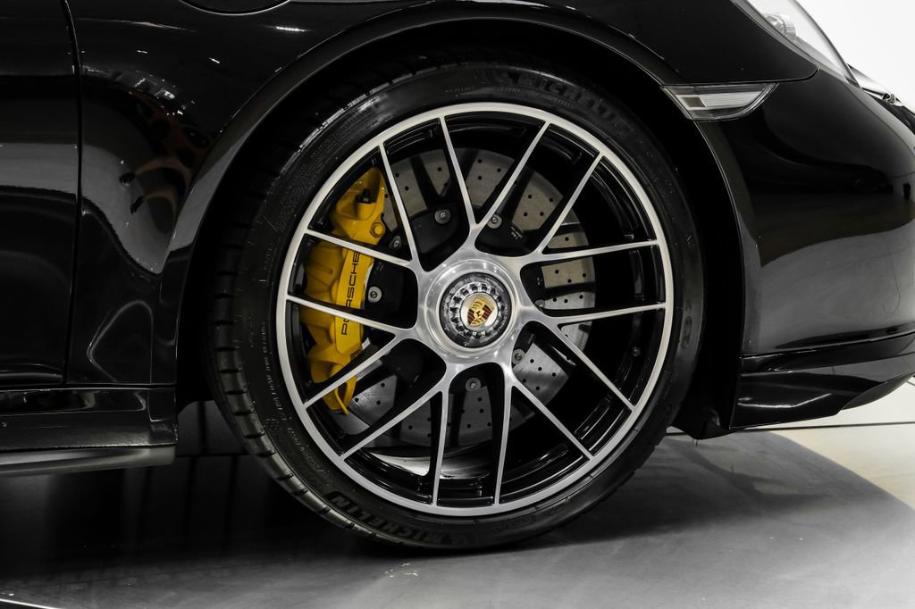 Used 2018 Porsche 911 Turbo image 45