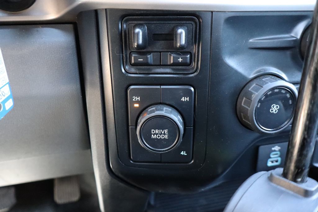 Used 2023 Ford F550 4x4 Regular Cab Super Duty image 35