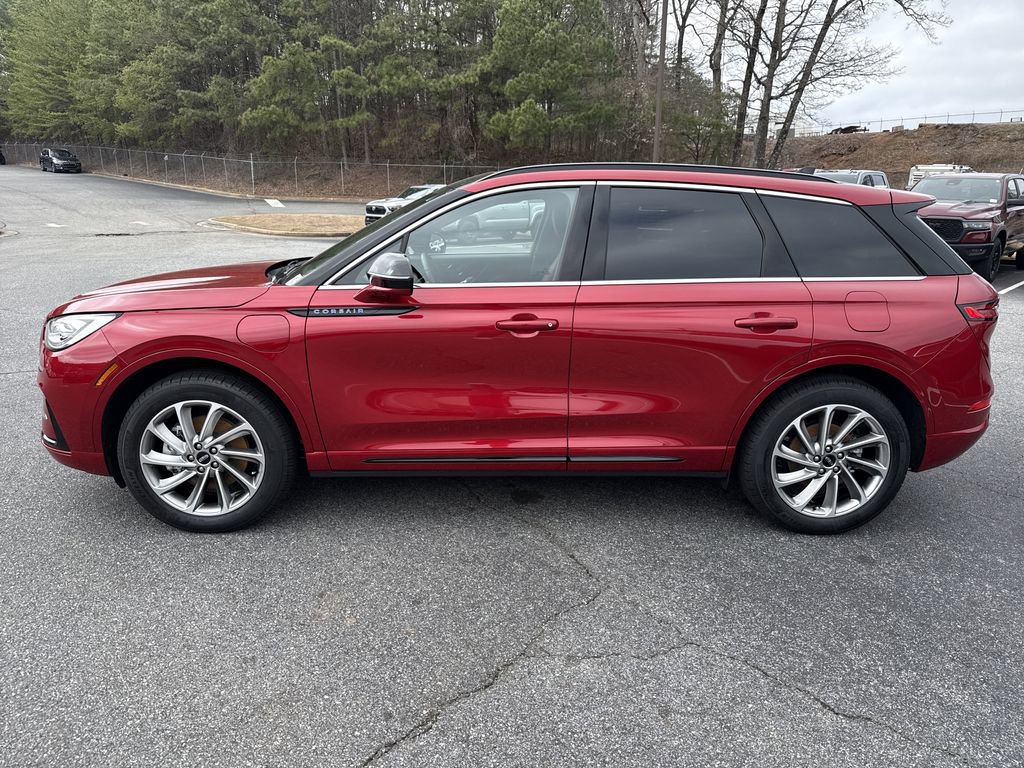 Used 2025 Lincoln Corsair Grand Touring w/ Equipment Group 301A image 4